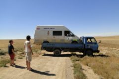 Mongol_rally_ambulance_recovery-scaled